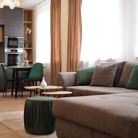 Beautiful And Stylish 2 Bedroom Apartment In The City Center And In The Pedestrian Zone Bratislava Exterior photo